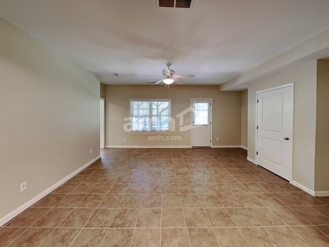 Photo - 302 Green St