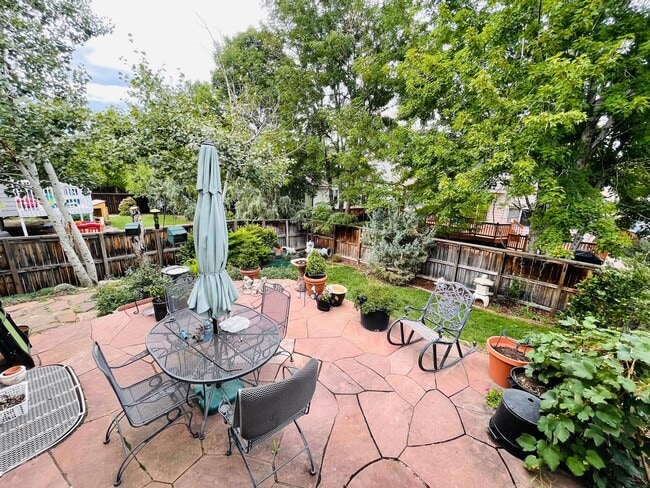 Photo - Charming home located in Coal Creek Ranch-$1000 Off First Month's Rent!