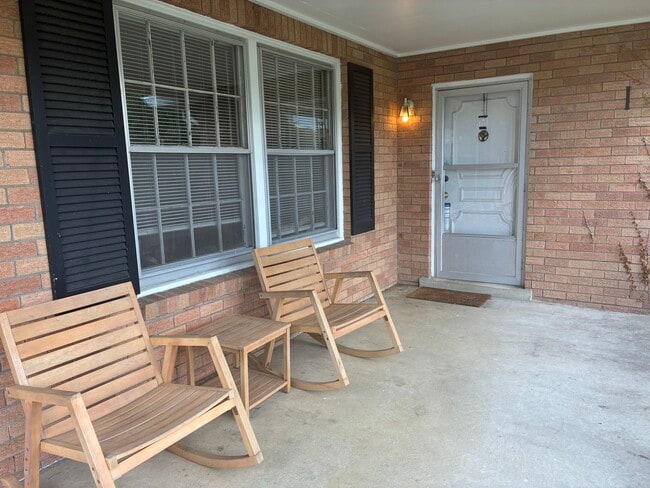 Photo - 804 Crescent Hill Rd