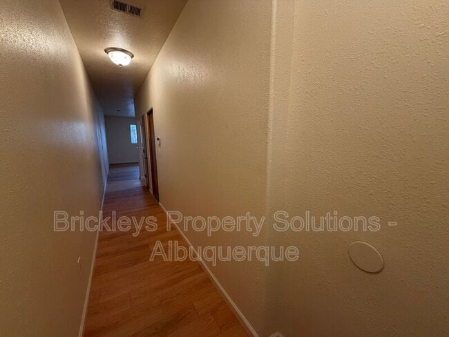 Photo - 1612 3rd St SW