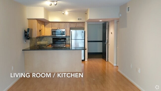 Building Photo - 1001 N Randolph St Rental