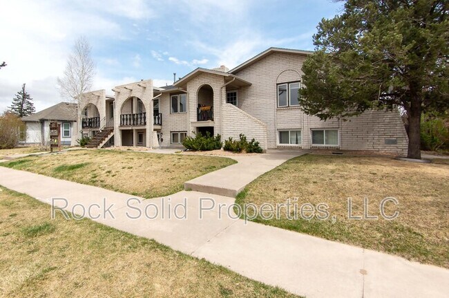 Photo - 3061 Reed Ave