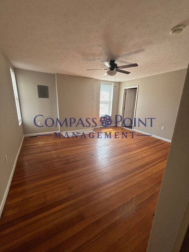 Photo - 170 E Loudon Ave Unidad 2