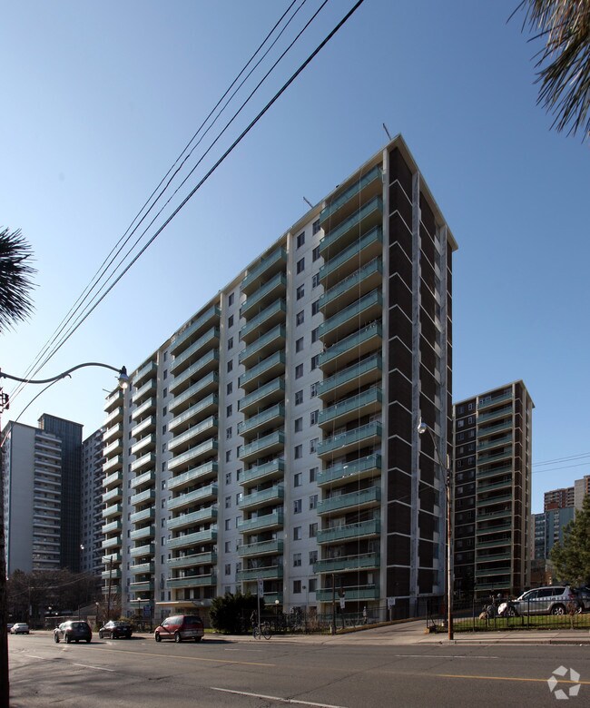 Primary Photo - Residences of Rose Park