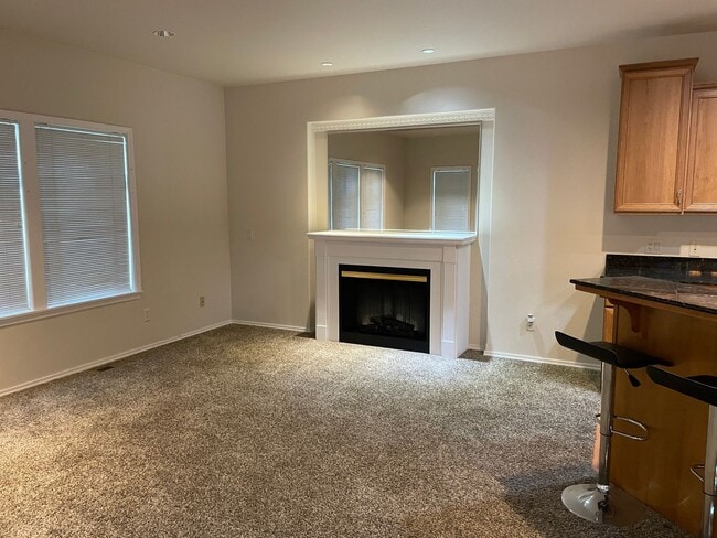 Photo - 6367 Murray Way NE