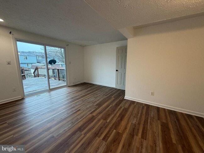 Photo - 125 Laurel Valley Ct