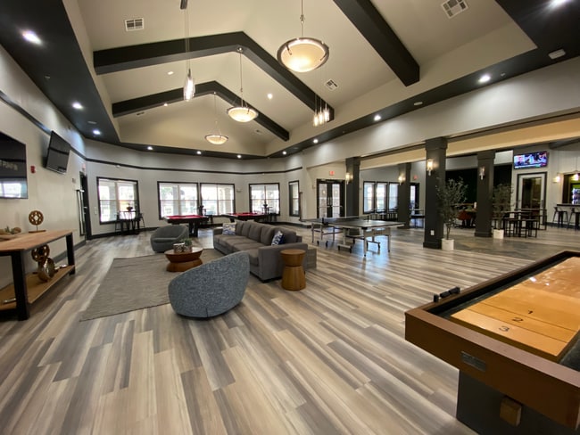 CLUBHOUSE 1