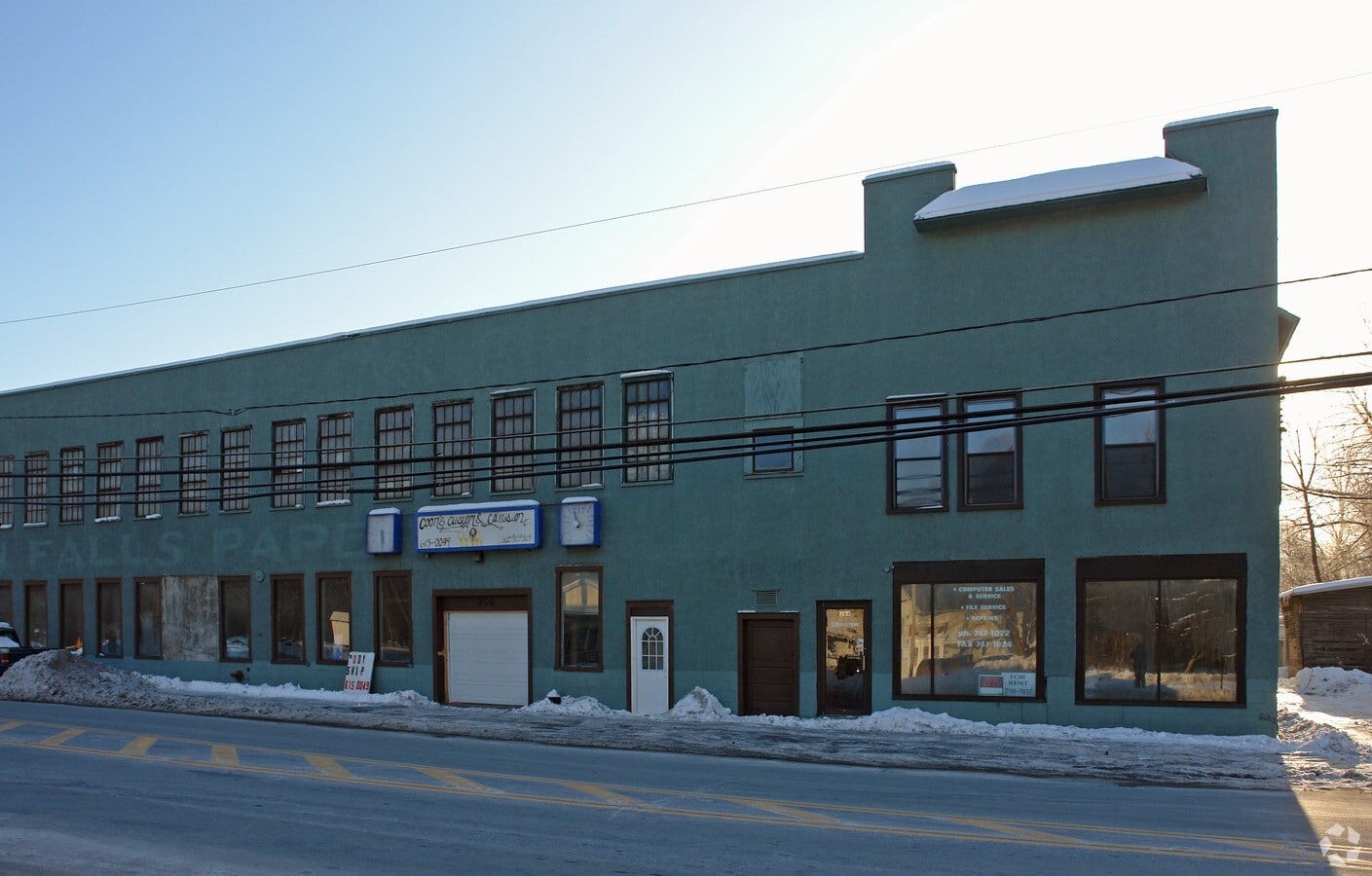 Photo - 264 Main St