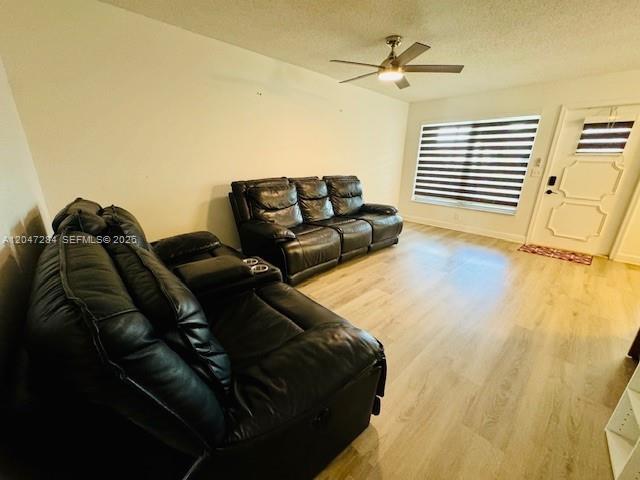8537 NW 12th St
