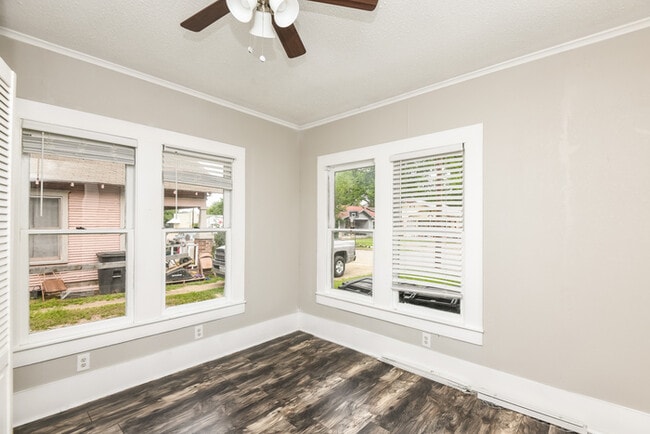 Photo - 114 Scurlock Ave