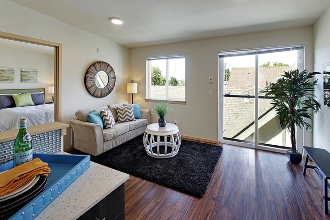 Gris_016 - Glendale Apartments