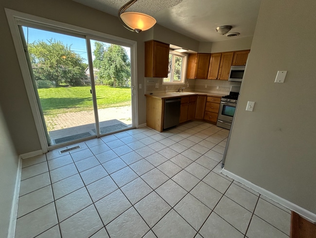Photo - 3 Bed, 1.5 Bath with Spacious Backyard!