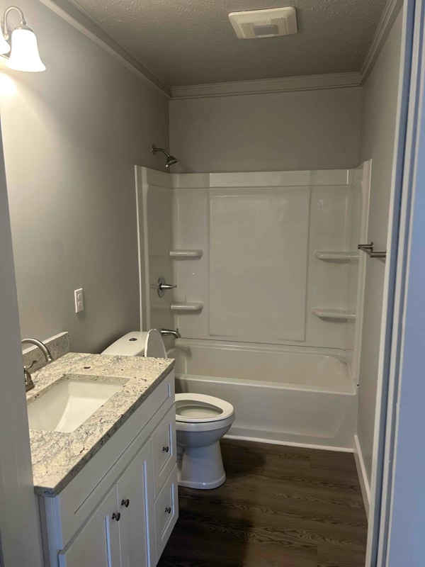 Photo - 523 W 17th St Unidad 2