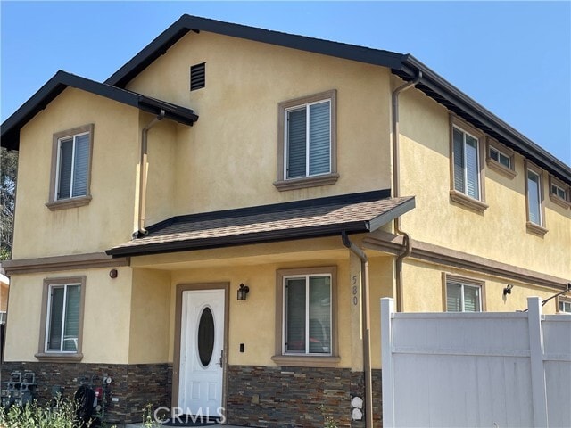 Photo - 580 E 12th St Townhome