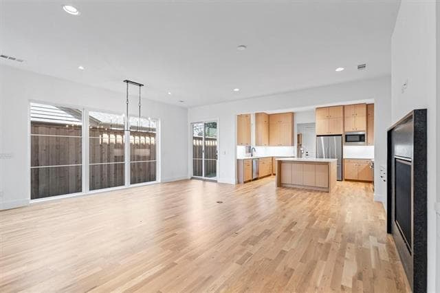 Photo - 5836 Martel Ave