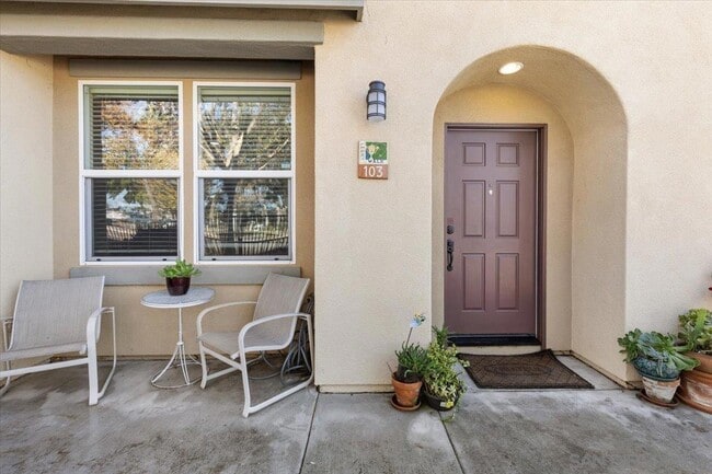 Photo - 4300 Newton Ave Townhome