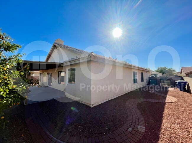 Photo - 9557 Blue Ridge Mountain St