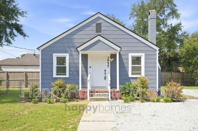 Building Photo - 3955 Christopher St
