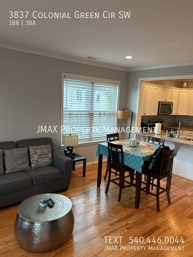 Photo - 3837 Colonial Green Cir SW