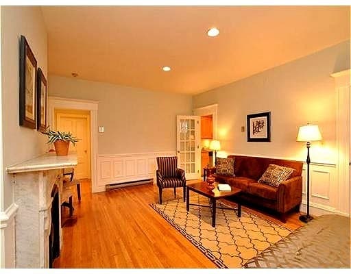 Building Photo - 615 Massachusetts Ave Unit 1 Rental