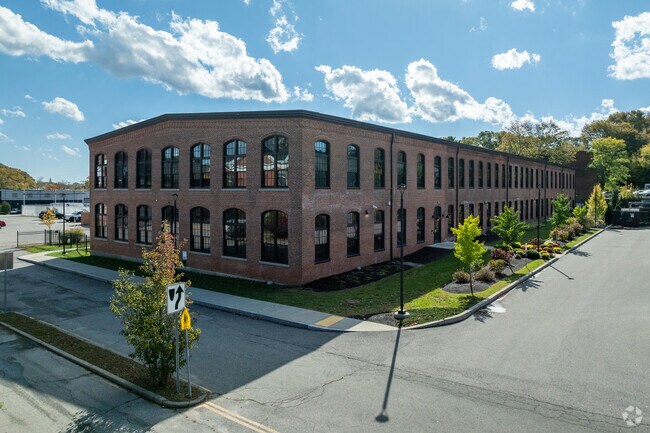 Alternate - Lincoln Lofts