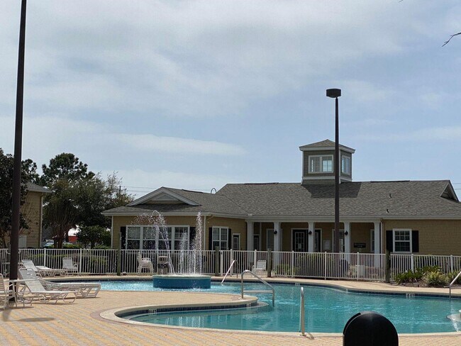 Photo - 504 Lighthouse Rd