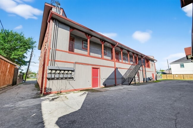 Photo - 2316 Freeman St Unit 6