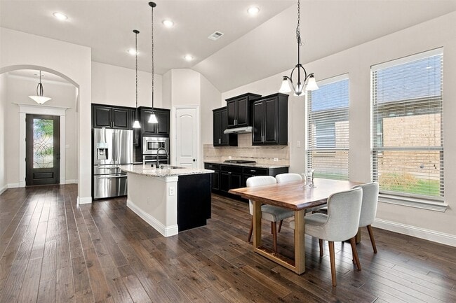 118 Lavender Ln