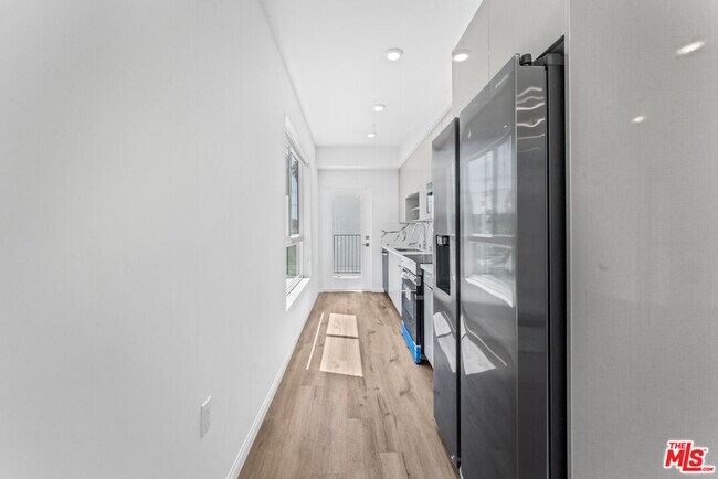 Photo - 3105 Bellevue Ave Unit 205