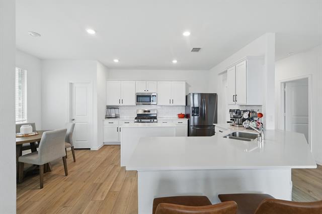 Photo - 1223 Sequoia Ln House