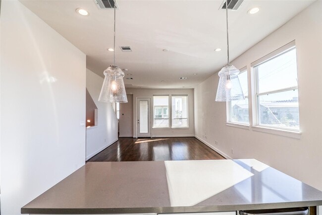 Photo - 2745 Clinton Dr