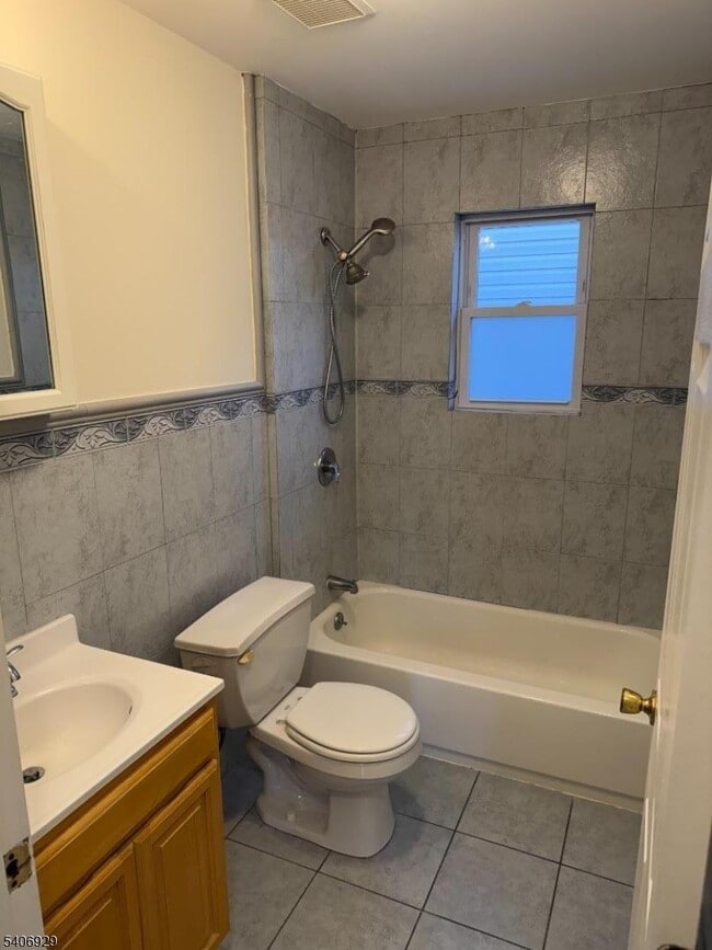 Photo - 71 Hammond Ave