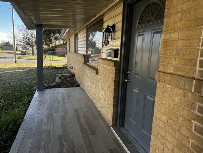 Photo - 2701 SW 65th St