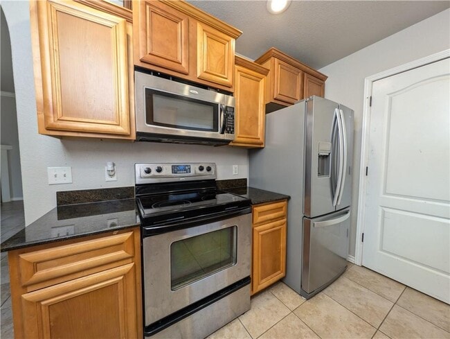 Photo - 6000 S 38th St