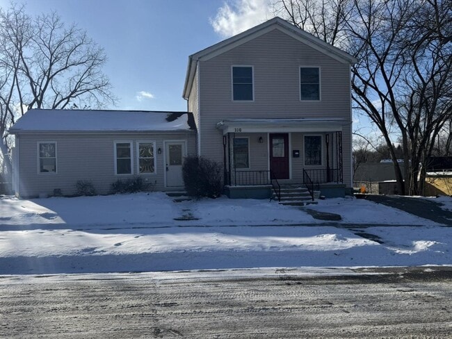 Photo - 100 S Lewis St