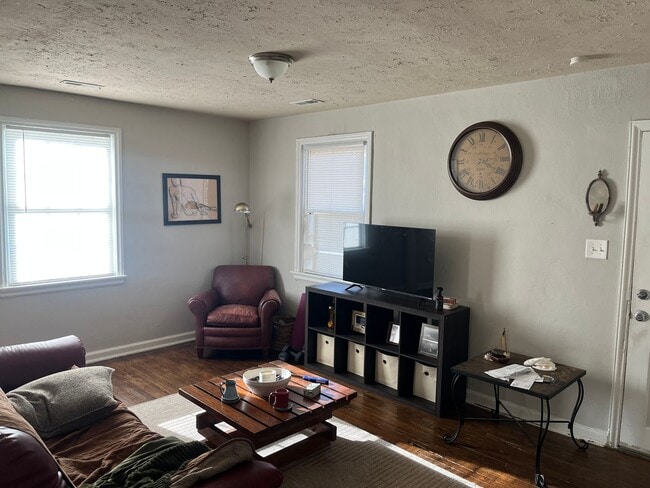 Photo - 2-bedroom 1 bath cottage