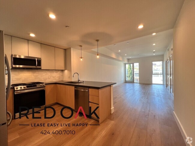 Building Photo - 1001 N Fairfax Ave Unit 310 Rental