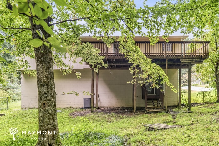 Photo - 704 Danton Ln