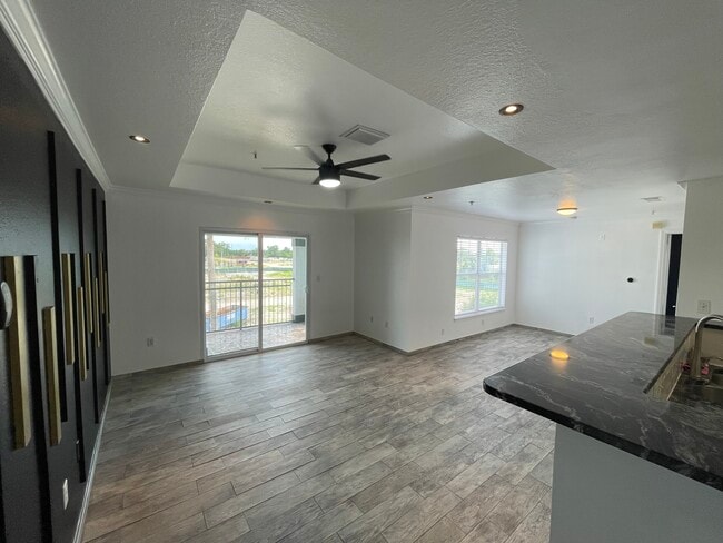 Building Photo - 5538 Pga Blvd Unit The Greens