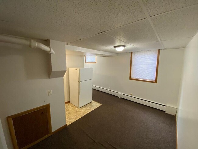 Building Photo - 842 1st St SW Unit 7