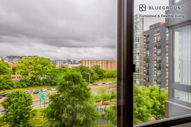 Photo - 415 L St NW Unidad FL5-ID904