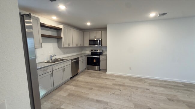 Photo - 30507 Bladnoch Ln