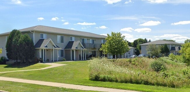 Building Photo - Charming 2-Bedroom, 1-Bath Apartment with ... Unit 3428-2