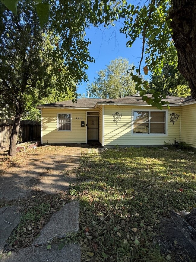 Photo - 5215 Bellfort Ave