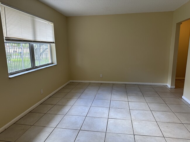 Photo - 5315 NW 22nd St Unit 5315