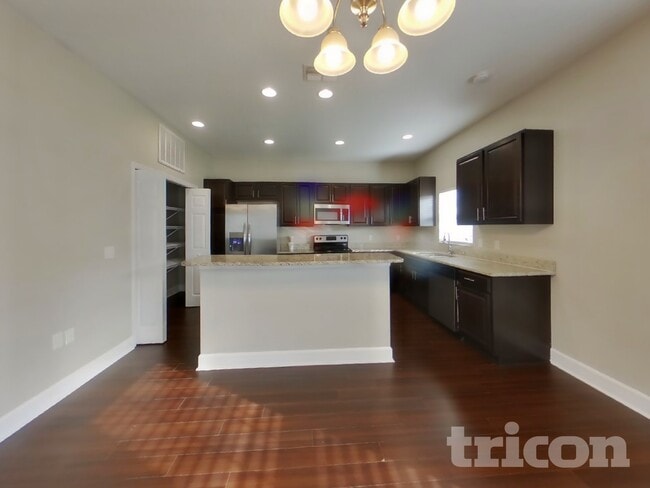 Photo - 2304 Whitley Ln