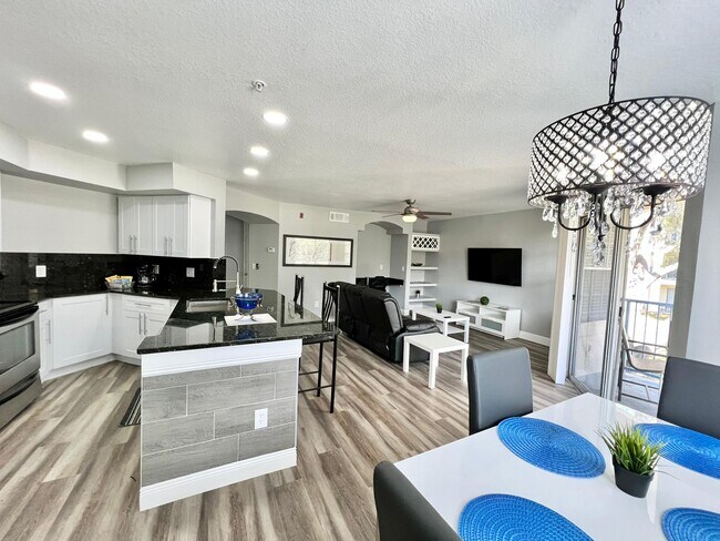7200 Westpointe Blvd Unit 825