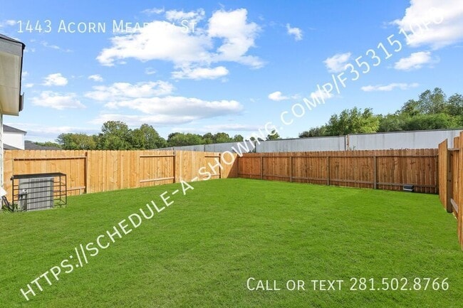 Photo - 1443 Acorn Mdw St