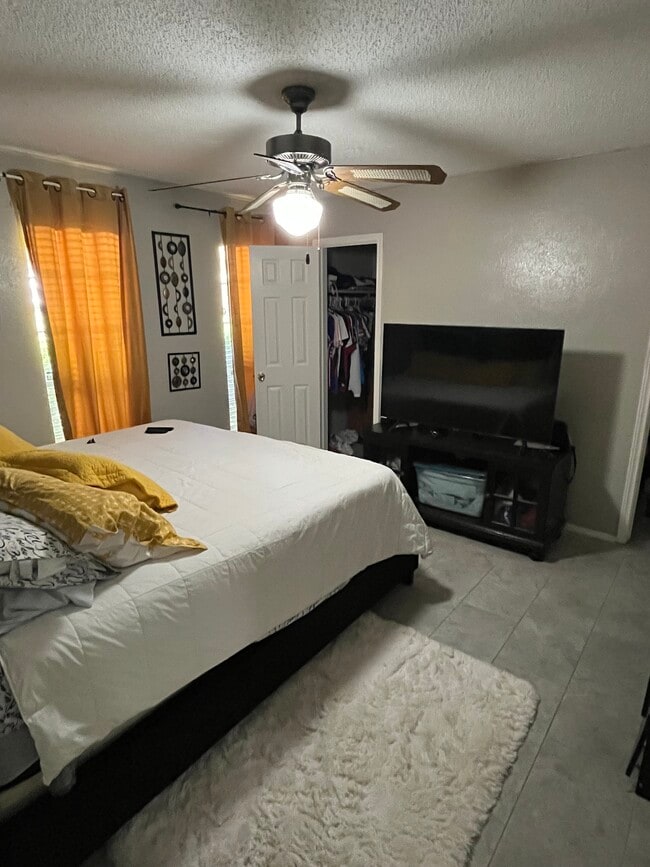 Photo - 801 Cactus Dr