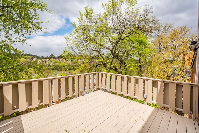 Photo - AVAILABLE JUNE 1ST! Fully UPDATED 3-bedroom townhouse in Overbrook!